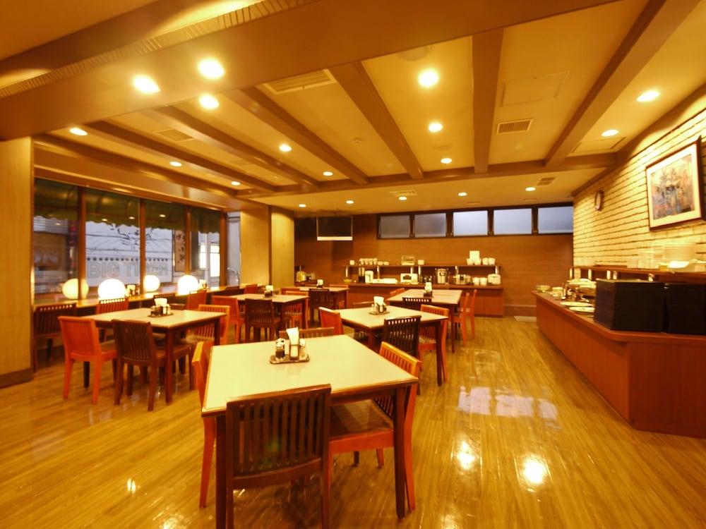 Hotel Route-Inn Toyama Ekimae Toyama Station Exterior foto